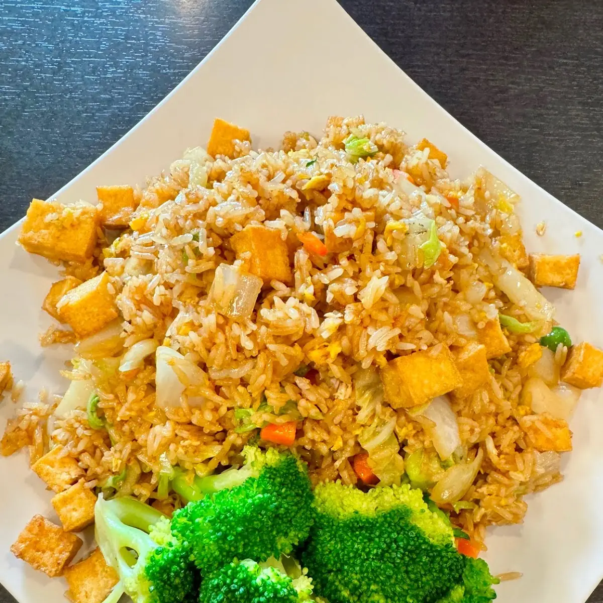 tofu with vegetable fried rice 蔬菜豆腐炒饭